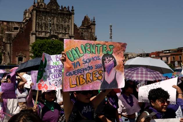 March 8, 2024, Mexico City, Mexico: Women hold placards while take part during International Women s Day demonstration to protest agains femicides. hundreds of women join protests around the world to commemorate International Women Day. on March 8, 2024 in Mexico City, Mexico Mexico City Mexico - ZUMAe321 20240308_zia_e321_040 Copyright: xLuisxBarronx
