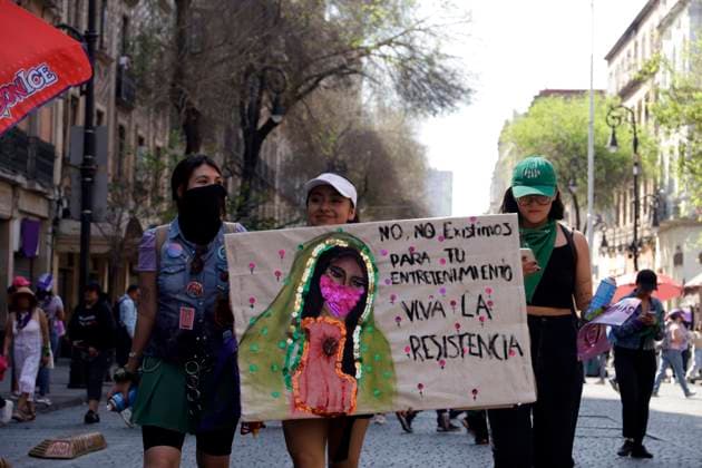 March 8, 2024, Mexico City, Mexico: Women take part during International Women s Day demonstration to protest agains femicides. hundreds of women join protests around the world to commemorate International Women Day. on March 8, 2024 in Mexico City, Mexico Mexico City Mexico - ZUMAe321 20240308_zia_e321_076 Copyright: xLuisxBarronx