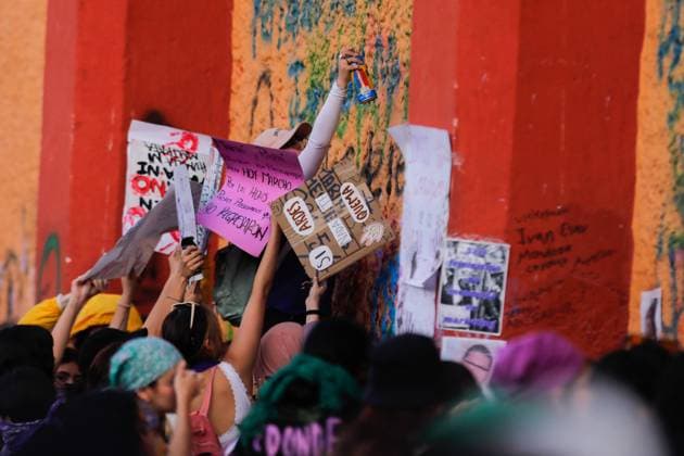 Women s Day demonstration in Queretaro A woman paints a protest slogan at the Women s Day demonstration. Women from Querétaro Mobilized for International Women s Day. The march for 8M in Querétaro concluded in the Plaza de la Constitución where women demanded an end to violence and that their rights be respected. Queretaro Mexico Copyright: xCesarxGomezx xSOPAxImagesx _EGR1815