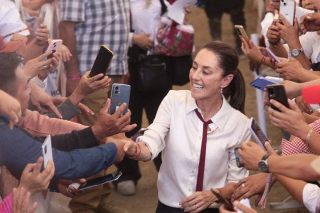 Claudia Scheinbaum On The Campaign Trail - Mexico Claudia Sheinbaum, candidate for the Presidency of Mexico for the Let s Make History coalition, arrives a political rally as part of her tour of the State of Mexico. Teoloyucan, Mexico, March 8, 2024. Photo by Rick Cruz Eyepix Group ABACAPRESS.COM Teoloyucan State Of Mexico Mexico  Copyright: xEyepix ABACAx