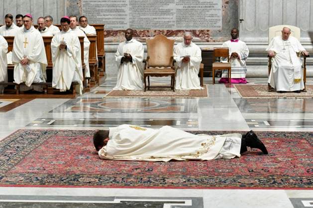 News Themen der Woche KW10 News Bilder des Tages Italy, Rome, Vatican, 2024 3 9.Pope Francis and members of the clergy participate in a mass for the episcopal ordination of Archbishop Vincenzo Turturro at the Saint Peter s Basilica, in Vatican Photograph by Vatican Media Catholic Press Photo s. RESTRICTED TO EDITORIAL USE - NO MARKETING - NO ADVERTISING CAMPAIGNS.  Copyright: xVATICANxMEDIAx xipa-agency.netx xVaticanxMediax IPA_Agency_IPA44142776