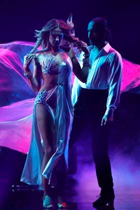 Lulu Lewe mit Massimo Sinato in der zweiten Live-Show der 17. Staffel der RTL-Tanzshow Let s Dance im MMC Coloneum. Köln, 08.03.2024