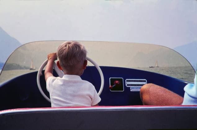 Urlauber GDR, 20240101, Aufnahme ca. 1965, Badeferien, Junge im Boot *** Vacationer GDR, 20240101, photo ca 1965, bathing vacation, boy in boat