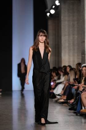 Lisbon Fashion Week in Lisboa, Portugal - 09 Mar 2024 A model walks the runway during the Goncalo Peixoto fashion show at ModaLisboa For Good, Lisbon Fashion Week in Lisboa. Lisbon Portugal Copyright: xBrunoxdexCarvalhox xSOPAxImagesx brunodecarvalho_modalisboaforgood-5337