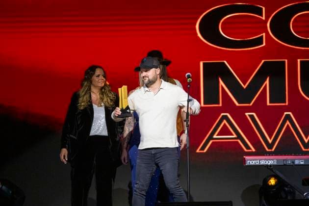 Aaron Goodvin receives the Award for Single of the Year at the 13th Annual Country Music of Alberta Awards in Edmonton Aaron Goodvin receives the Award for Single of the Year for Country Dance and at the 13th annual Country Music Alberta Awards in Edmonton. Edmonton Canada Copyright: xRonxPalmerx xSOPAxImagesx RonPalmer_13thCMABAwards_325954