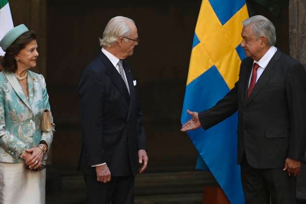 Swedish Royals Visit Mexico - Day 1 March 12, 2024, Mexico City, Mexico: Swedish Queen Silvia, Swedish King Carl XVI Gustaf, Mexico s President Andres Manuel Lopez Obrador attend a welcoming ceremony on the first day of the Swedish State visit to Mexico at the National Palace. on March 12, 2024 in Mexico City, Mexico. (Photo by Carlos Tischler Eyepix Group ABACAPRESS.COM) Mexico City Mexico  Copyright: xTischlerxCarlos Eyepix ABACAx