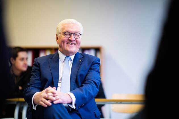 News Themen der Woche KW11 News Bilder des Tages 13.03.2024 - Frank-Walter Steinmeier in Espelkamp - Tag 2: Der Bundespräsident besucht während der 10. Ortszeit Deutschland die Bischof-Hermann-Kunst-Schule (BHK). Er hat für drei Tage seinen Amtssitz von Berlin nach Espelkamp verlegt. , *** 13 03 2024 Frank Walter Steinmeier in Espelkamp Day 2 The Federal President visits the Bischof Hermann Kunst Schule BHK during the 10 local time Germany He has moved his official residence from Berlin to Espelkamp for three days,