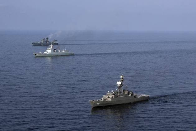 Golf von Oman, Marine-Manöver von China, Russland und Iran March 13, 2024, Undefined, Iran: Iranian, Russian, and Chinese warships conducted the â€oePhoto Ex†exercise and offensive formations in Iran s territorial waters during a joint military drill in southern Iran. The new warships of the Islamic Revolution Guards Corps (IRGC) have participated in a joint naval drill in the Indian Ocean. Naval forces from Iran, Russia, and China have jointly launched the ongoing drill, known as â€oeMarine Security Belt 2024â€Â. Martyr Mahmoudi warship, Martyr Soleimani combat patrol vessel, Martyr Abu Mahdi al-Muhandis warship, Martyr Tavvasoli frigate, and IRGC Navy helicopters are present in the exercise. Undefined Iran - ZUMAi98_ 20240313_zih_i98_004 Copyright: xIranianxArmyxOfficex