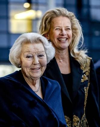 THE HAGUE - Princess Beatrix and Princess Mabel during the presentation of the tenth Prince Friso Engineering Prize at The Hague University of Applied Sciences. The winner of the prize can call himself Engineer of the Year for a year. ANP REMKO DE WAAL netherlands out - belgium out  Copyright: xx x493639879x originalFilename: 493639879.jpg