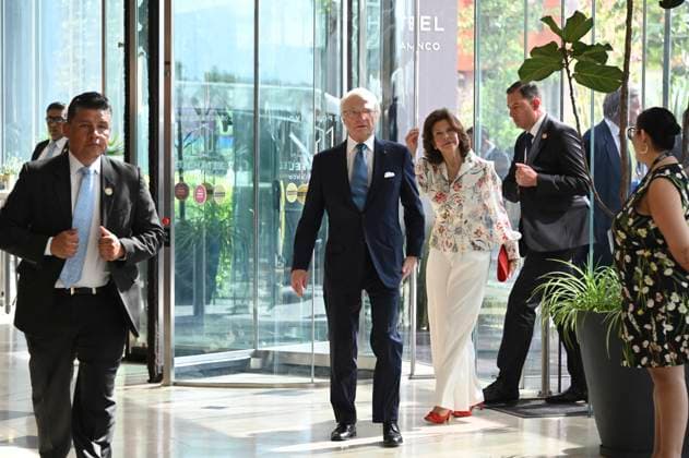 Swedish Royals Visit Mexico - Day 2 March 13, 2024, Mexico City, Mexico: Swedish Queen Silvia and Swedish King Carl XV arriving at the new engineering center of the telecommunications Swedish company Ericsson on the second day of the Swedish State visit to Mexico. on March 13, 2024 in Mexico City, Mexico. (Photo by Carlos Tischler Eyepix Group ABACAPRESS.COM) Mexico City Mexico  Copyright: xTischlerxCarlos Eyepix ABACAx