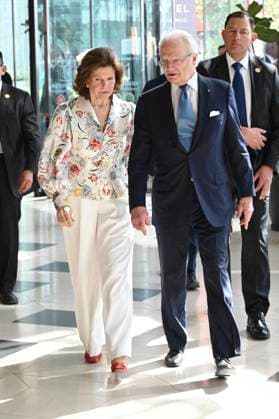 Swedish Royals Visit Mexico - Day 2 March 13, 2024, Mexico City, Mexico: Swedish Queen Silvia and Swedish King Carl XV arriving at the new engineering center of the telecommunications Swedish company Ericsson on the second day of the Swedish State visit to Mexico. on March 13, 2024 in Mexico City, Mexico. (Photo by Carlos Tischler Eyepix Group ABACAPRESS.COM) Mexico City Mexico  Copyright: xTischlerxCarlos Eyepix ABACAx