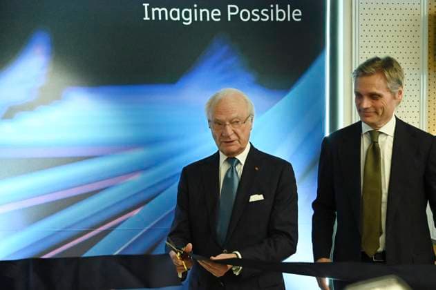 Swedish Royals Visit Mexico - Day 2 March 13, 2024, Mexico City, Mexico: Swedish King Carl XVl cutting the ribbon to inaugurate the new engineering center of the telecommunications Swedish company Ericsson on the second day of the Swedish State visit to Mexico. on March 13, 2024 in Mexico City, Mexico. (Photo by Carlos Tischler Eyepix Group ABACAPRESS.COM) Mexico City Mexico  Copyright: xTischlerxCarlos Eyepix ABACAx