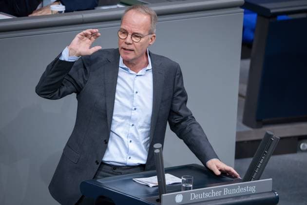 Deutscher Bundestag, 157. Plenarsitzung Dr. Matthias Miersch (SPD) im Portrait im Plenum bei der 157. Sitzung des Deutschen Bundestag in Berlin, 14.03.2024 Berlin Berlin Deutschland *** German Bundestag, 157th plenary session Dr Matthias Miersch SPD in portrait in the plenary at the 157th session of the German Bundestag in Berlin, 14 03 2024 Berlin Berlin Germany