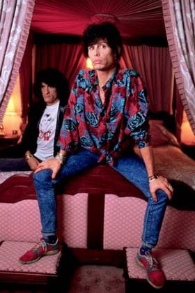 Portrait of Steven Tyler and Joe Perry of Aerosmith photographed in December 1988. Tim Jarvis Retna UK. Credit all Uses *Unbylined uses will incur an additional discretionary fee!* Portrait of Steven Tyler and Joe Perry of Aerosmith photographed in December 1988. Tim Jarvis Retna UK. Credit all Uses, Credit:Tim Jarvis Retna UK Avalon  Copyright: xTimxJarvisx xRetnaxUKx xAvalonx 0536766617