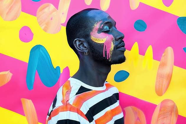 Creative Highlights Symbolbilder A man stands confidently in front of a vibrant, colorful wall. Model Released AdalbertoRodriguez_ID20352_602478_015 Copyright: xAdalbertoxRodriguezx RECORD DATE NOT STATED
