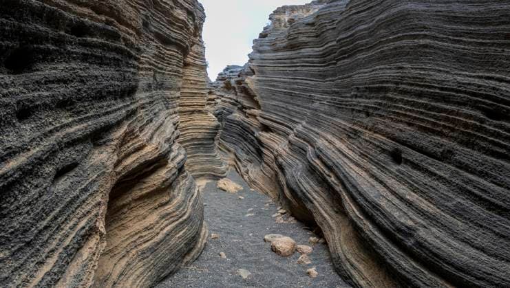 Creative Highlights World  Vulkan Spalten Las Grietas, Lanzarote, Kanarische Inseln, Spanien, Europa *** Volcano Columns Las Grietas, Lanzarote, Canary Islands Islands, Spain, Europe Copyright: imageBROKER/SonjaxJordan ibxjor10325248.jpg