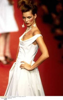 Kate Moss, Vivenne Westwood, Paris Spring Summer 1997 Robert Fairer RetnaUK Credit all uses Kate Moss, Vivenne Westwood, Paris Spring Summer 1997 Robert Fairer RetnaUK Credit all uses, Credit: Robert Fairer Avalon  Copyright: x xRobertxFairerx xAvalonx 0536938596