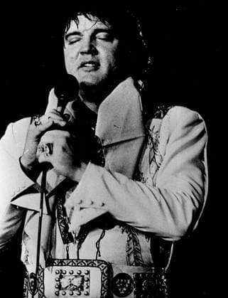 February 12, 1977: Hollywood, Florida:. ELVIS PRESLEY performing at the Sportatorium, in Hollywood, Florida. Hollywood U.S. - ZUMAk09_ 19770212_jtc_k09_465 Copyright: xKeystonexPressxAgencyx