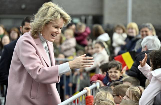 Entertainment Themen der Woche KW11 Entertainment Bilder des Tages Queen Mathilde of Belgium pictured during a royal visit to the children s and youth department of the psychiatric hospital Het Medisch Centrum Sint-Jozef in Bilzen, as part of the Week of Care, Friday 15 March 2024. The week of Care (Week van de zorg Semaine des Soins) raises awareness on the needs of and developments in the healthcare and welfare sector, with this year the focus on Assets of Care .  ERICxLALMAND 89207229