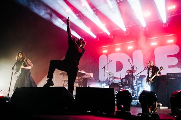 Bilder des Jahres 2024, Entertainment 03 März Entertainment Themen der Woche KW11 Entertainment Bilder des Tages Konzert von den Idles in Berlin Am 15.03.2024 spielte die britische Post-Punk Band Idles ein Konzert in der Berliner Max-Schmeling-Halle., Berlin Berlin Deutschland Prenzlauer Berg *** Concert by the Idles in Berlin On 15 03 2024 the British post punk band Idles played a concert at the Max Schmeling Halle in Berlin , Berlin Berlin Germany Prenzlauer Berg