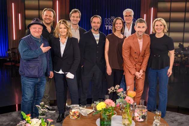 Entertainment Themen der Woche KW11 Entertainment Bilder des Tages Axel Prahl, Oliver Fleischer, Wencke Myhre, Jörg Hartmann, Jan Josef Liefers, Christina Stürmer, Sky du Mont, Micky Beisenherz und Susan Link bei der Aufzeichnung der WDR-Talkshow Kölner Treff im WDR Studio BS 3. Köln, 15.03.2024 *** Axel Prahl, Oliver Fleischer, Wencke Myhre, Jörg Hartmann, Jan Josef Liefers, Christina Stürmer, Sky du Mont, Micky Beisenherz and Susan Link at the recording of the WDR talk show Kölner Treff at WDR Studio BS 3 Cologne, 15 03 2024 Foto:xW.xRanderathx xFuturexImagex koelner_treff1503_4302