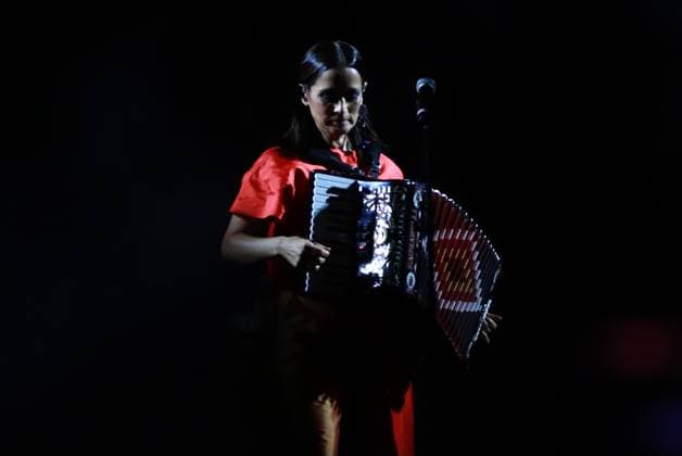March 16, 2024, Mexico City, Ciudad de Mexico, Mexico: March 16, 2024, Mexico City, Mexico: Mexican singer Julieta Venegas performs during a free concert at Mexico City Zocalo as part of the Tiempo de Mujeres Festival. on March 16, 2024, Mexico City, Mexico. Mexico City Mexico - ZUMAe321 20240316_zea_e321_005 Copyright: xCarlosxSantiago xEyepixxGroupx