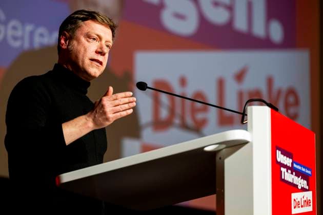 PARTEITAG DIE LINKE THÜRINGEN IN ILMENAU 17 03 2024 - Ilmenau: Die zweite Tagung des 9. Landesparteitages der Partei Die Linke Thüringen am 17. März 2024 in der Festhalle Ilmenau. Redebeitrag des Parteivorsitzenden der Partei Die Linke, Martin Schirdewan. _________________ *** PARTY CONGRESS DIE LINKE THÜRINGEN IN ILMENAU 17 03 2024 Ilmenau The second session of the 9th state party congress of the Left Party of Thuringia on March 17, 2024 in the Festhalle Ilmenau Speech by the party chairman of the Left Party, Martin Schirdewan