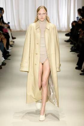 MM6 Maison Margiela Fall 2024 Ready-to-Wear Collection MM6 Maison Margiela Fall Winter 2024 Ready-to-Wear Collection Autumn-Winter 2024 fashion show at Milan Fashion Week in Milan, Italy in February 2024. CAP GOL GOL London United Kingdom Copyright: xRickxGold CapitalxPicturesx