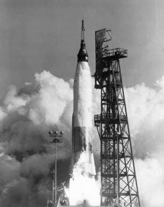 MERCURY-ATLAS 6, 1962. The launching of Mercury-Atlas 6 at Cape Canaveral, Florida, on 20 February 1962. Aboard is Astronaut John F. Glenn, Jr., on his way to three orbits about the Earth.  Copyright: xGRANGERx xGRANGERx 0004739