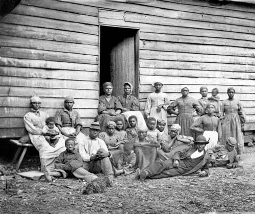 CIVIL WAR: FREED SLAVES. A group of contrabands (freed slaves) in Virginia.  Copyright: xGRANGERx xGRANGERx 0005954