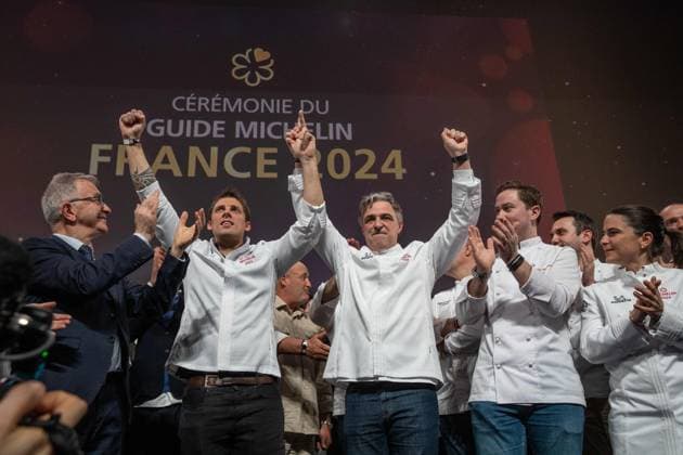 Michelin Guide For France Awards Ceremony - Tours Centre Val de Loire regional council president Francois Bonneau, three Michelin-starred French chef for La Table du Castellet in Le Castellet (Var) Fabien Ferre and three Michelin-starred French chef of Gabriel at La RÃ serve Paris hotel Jerome Banctel celebrate their three Michelin stars on stage during the Michelin Guide for France 2024 awards ceremony in Tours, center France on March 18, 2024. The Michelin guide awarded on March 18, 2024 62 stars to French restaurants, a class of 2024 rich in first honors, with 52 first stars, eight second stars and two triple-starred houses. Photo by Pascal Avenet ABACAPRESS.COM Tours Indre-et-Loire (37) France  Copyright: xAvenetxPascal ABACAx