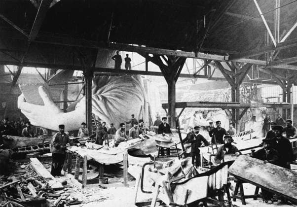 STATUE OF LIBERTY, c1883. The Statue of Liberty under construction in the Monduit and Bechet workshop, Paris, France, c1883.  Copyright: xGRANGERx xGRANGERx 0016453