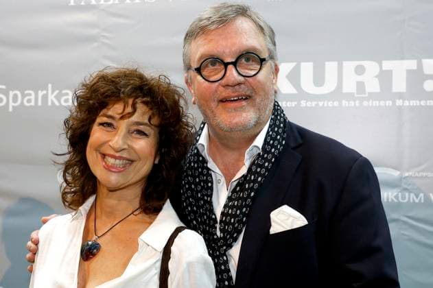 Isabel Varell und Hape Kerkeling bei der Verleihung des Comedy-Preises Recklinghäuser Hurz im Ruhrfestspielhaus. Recklinghausen, 18.03.2024 *** Isabel Varell and Hape Kerkeling at the Recklinghäuser Hurz comedy award ceremony at the Ruhrfestspielhaus Recklinghausen, 18 03 2024 Foto:xT.xSchröerx xFuturexImagex hurz_4334