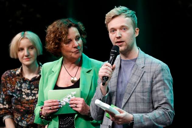 Shari Litt, Steffi Neu und Marc Weide bei der Verleihung des Comedy-Preises Recklinghäuser Hurz im Ruhrfestspielhaus. Recklinghausen, 18.03.2024