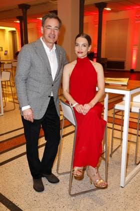 Jan Sosniok und Sina Martens bei der Verleihung vom Deutschen Hoerfilmpreis am 19.03.2024 in Berlin Deutscher Hoerfilmpreis 2024 in Berlin