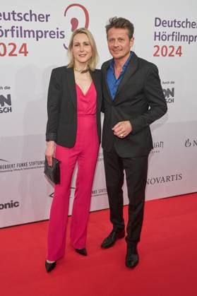 Franziska Hippe und Roman Knizka - Verleihung des 22.Deutschen Hoerfilmpreis 2024 in der Hauptstadtrepraesentanz der Deutschen Telekom in Berlin am 19.03.2024. 22. Deutscher Hoerfilmpreis 2024