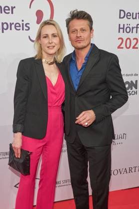 Franziska Hippe und Roman Knizka - Verleihung des 22.Deutschen Hoerfilmpreis 2024 in der Hauptstadtrepraesentanz der Deutschen Telekom in Berlin am 19.03.2024. 22. Deutscher Hoerfilmpreis 2024