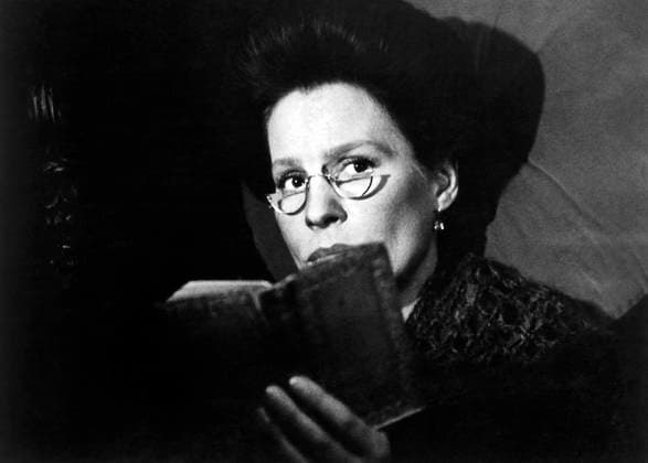 Liv Ullman, on-set of the Film, Cries and Whispers , 1972  Copyright: xABxArchivex jtv005604