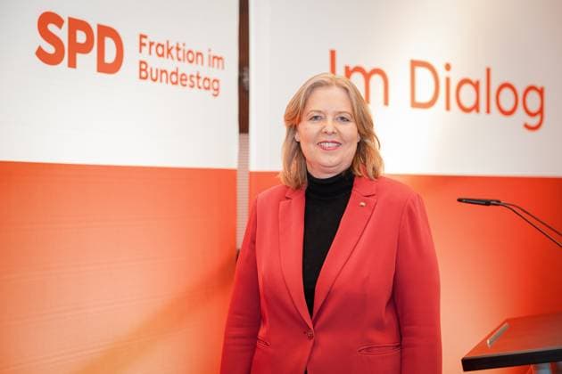 SPD-Politikerin Bärbel Bas bei der Verleihung des Otto-Wels-Preises im Deutschen Bundestag, 20.3.2024, Bundestag, Reichstagsgebäude, Berlin, Deutschland