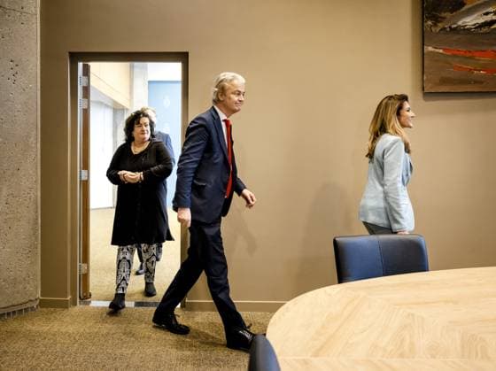 News Themen der Woche KW12 News Bilder des Tages THE HAGUE - Pieter Omtzigt (NSC), Caroline van der Plas (BBB), Geert Wilders (PVV) and Dilan Yesilgoz (VVD) prior to a new round of discussions in the cabinet formation with informateurs Elbert Dijkgraaf and Richard van Zwol. The new informants will be talking to the party leaders of VVD, PVV, NSC and BBB for the first time. ANP SEM VAN DER WAL netherlands out - belgium out  Copyright: xx x494196510x originalFilename: 494196510.jpg