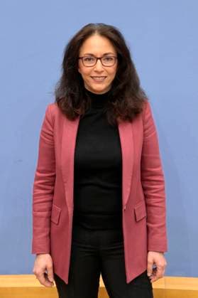 Yasmin Fahimi bei der Bundespressekonferenz Bündnis Zusammen für Demokratie. Im Bund. Vor Ort. Für alle. im Haus der Bundespressekonferenz. Berlin, 21.03.2024 *** Yasmin Fahimi at the Federal Press Conference Bündnis Zusammen für Demokratie Im Bund Vor Ort Für alle in the Haus der Bundespressekonferenz Berlin, 21 03 2024 Foto:xF.xKernx xFuturexImagex demokratie_4308
