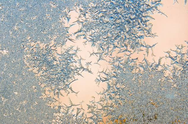 ice crystals on a window , close-up Copyright: xIgorxSokolovx xDesignxPicsx , 32,358,645 Copyright: IgorxSokolovx xDesignxPics 32358645 !ACHTUNG AUFNAHMEDATUM GESCHÄTZT! RECORD DATE NOT STATED