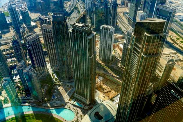 Blick nach Downtown und der Stadt, Aussichtsplattform auf dem Burj Khalifa, Dubai, Vereinigte Arabische Emirate, Westasien *** View to Downtown and the City, Viewing platform at the Burj Khalifa, Dubai, United Arabic Emirates, Western Asia 1020924068