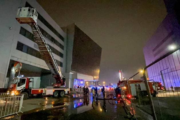 Russland, SchÃ¼sse und Brand in Konzerthalle in Moskau RUSSIA, MOSCOW REGION - MARCH 22, 2024: First responders are seen outside the Crocus City Hall in the town of Krasnogorsk where unidentified persons opened fire. Evacuation is underway. Yekaterina Khristova TASS  68457699
