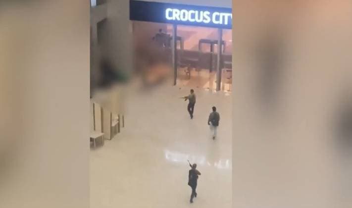 Aton 884060  Copyright: several unidentified gunmen opened fire on people before the start of a concert n the town of Krasnogorsk
