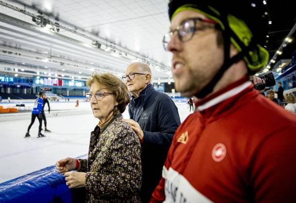HEERENVEEN - Princess Margriet and Pieter van Vollenhoven on the Thialf ice rink during the kick-off of De Hollandse 100. The duathlon is held annually to raise money for research into the nature and treatment of lymphoma. ANP KOEN VAN WEEL netherlands out - belgium out  Copyright: xx x494441412x originalFilename: 494441412.jpg