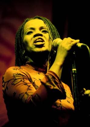VARIOUS IN CONCERT, BRITAIN P P ARNOLD VARIOUS IN CONCERT, BRITAIN, Credit:Mel Longhurst PNS Avalon  Copyright: xMelxLonghurst PNSx xAvalonx 0688886229