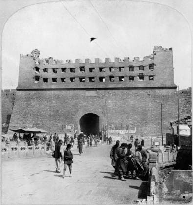 CHINA: BEIJING, c1902. The Great Southern Gate at Beijing, China, through which the Allied Forces entered the city during the Boxer Rebellion, with people on the street. Stereograph, c1902.  Copyright: xGRANGERx xGRANGERx 0116548