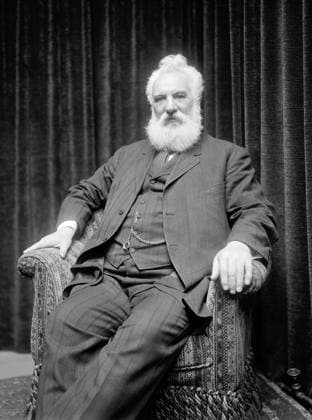 ALEXANDER GRAHAM BELL (1847-1922). American (Scottish-born) teacher and inventor. Photograph, c1910-1920.  Copyright: xGRANGERx xGRANGERx 0117062