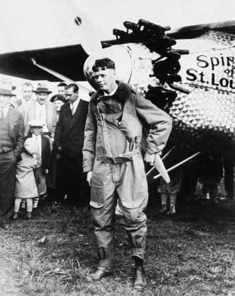 CHARLES A. LINDBERGH (1902-1974). American aviator. Lindbergh and the Spirit of St. Louis shortly before taking off from Roosevelt Field, New York, for Paris, France, on 20 May 1927.  Copyright: xGRANGERx xGRANGERx 0167578